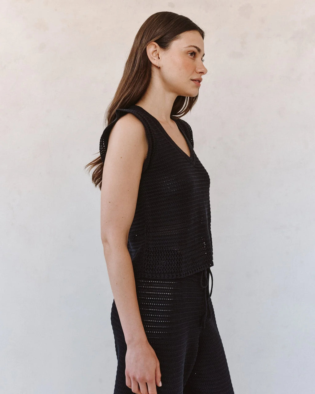 Bella Dahl Short Sleeve V-Neck Crochet Top