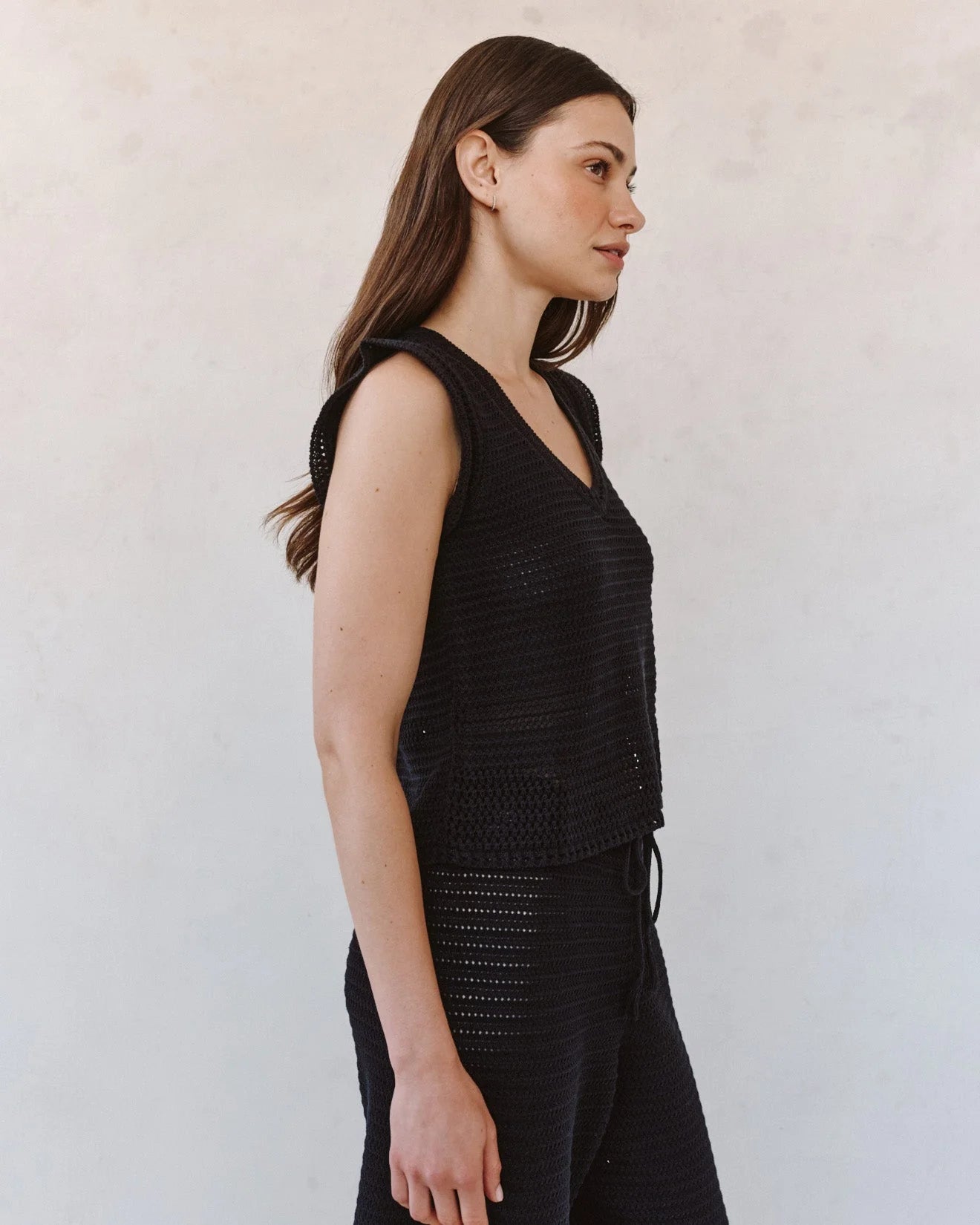 Bella Dahl Short Sleeve V-Neck Crochet Top