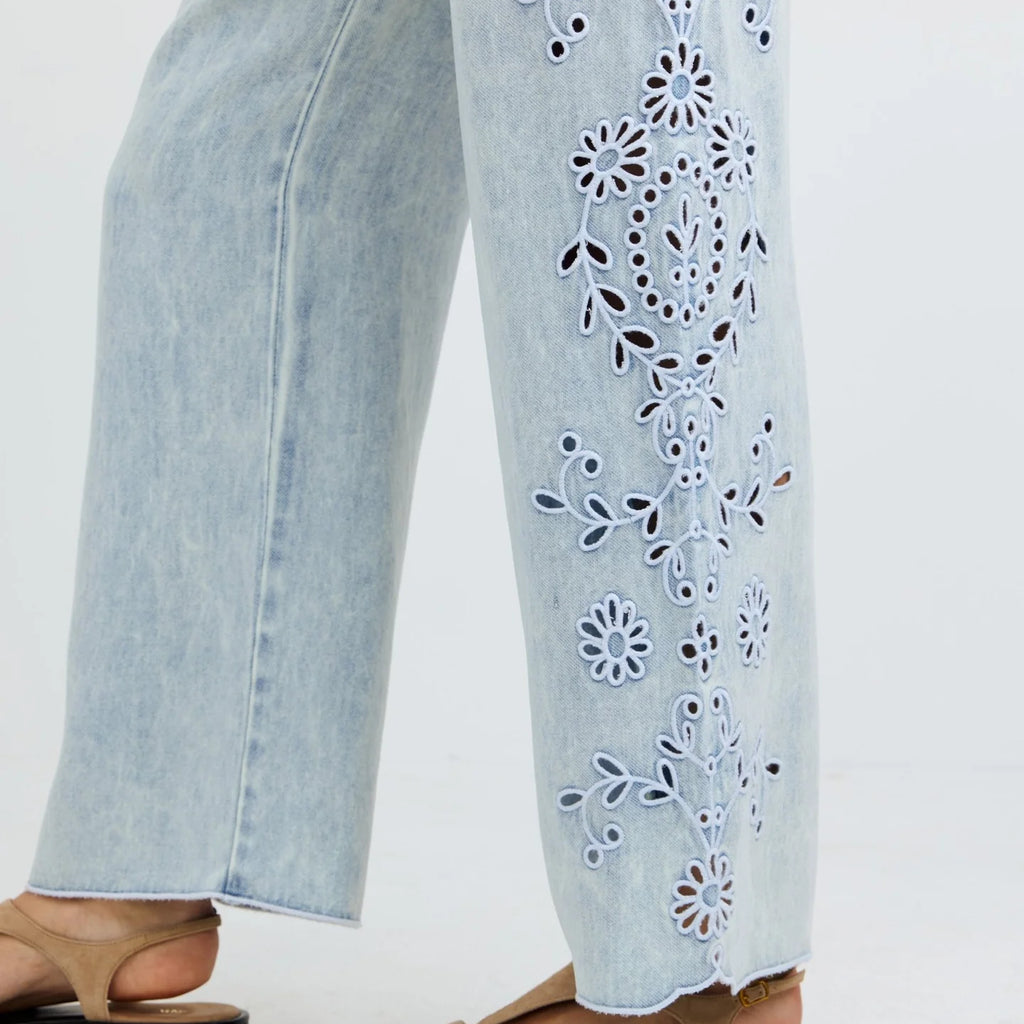 Bella Dahl Side Embroidered Beach Pant