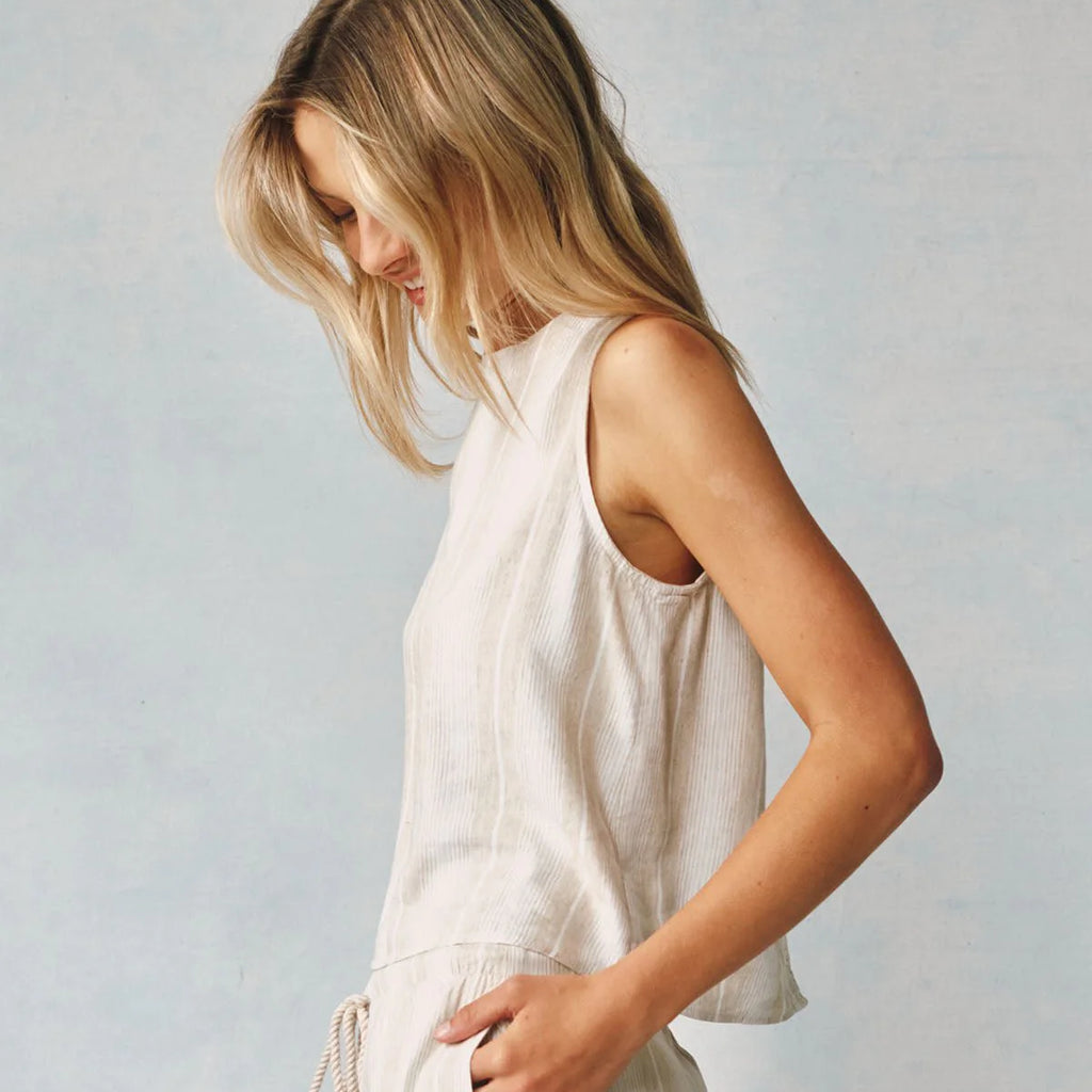 Bella Dahl Sleeveless Button Back Top