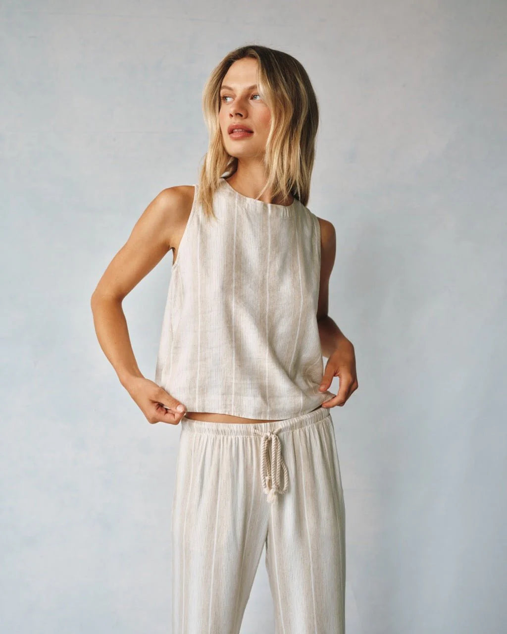 Bella Dahl Sleeveless Button Back Top
