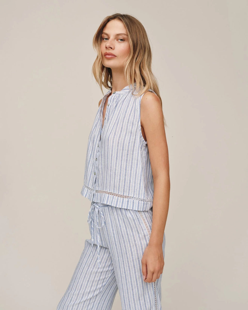 Bella Dahl Sleeveless Button Front