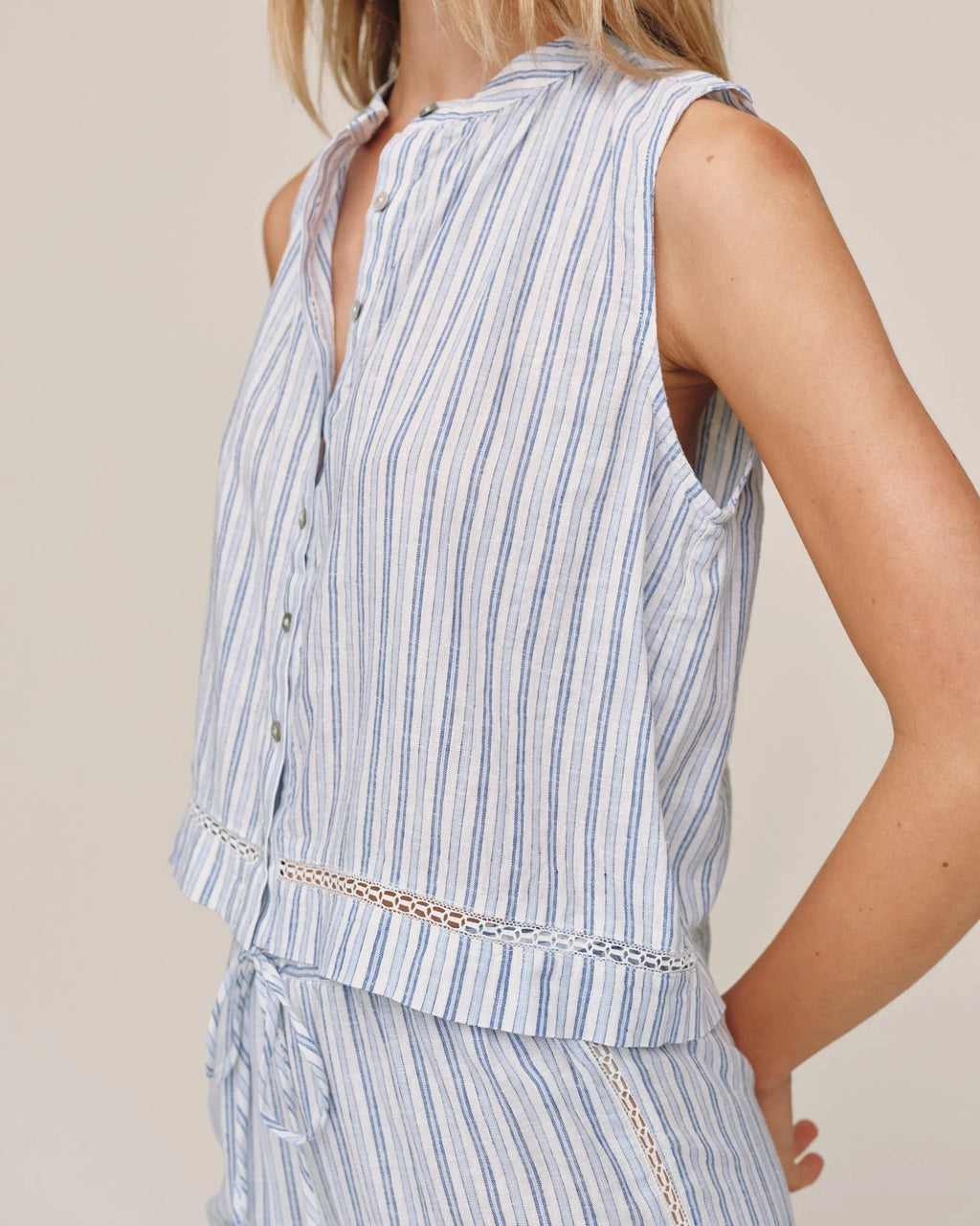 Bella Dahl Sleeveless Button Front