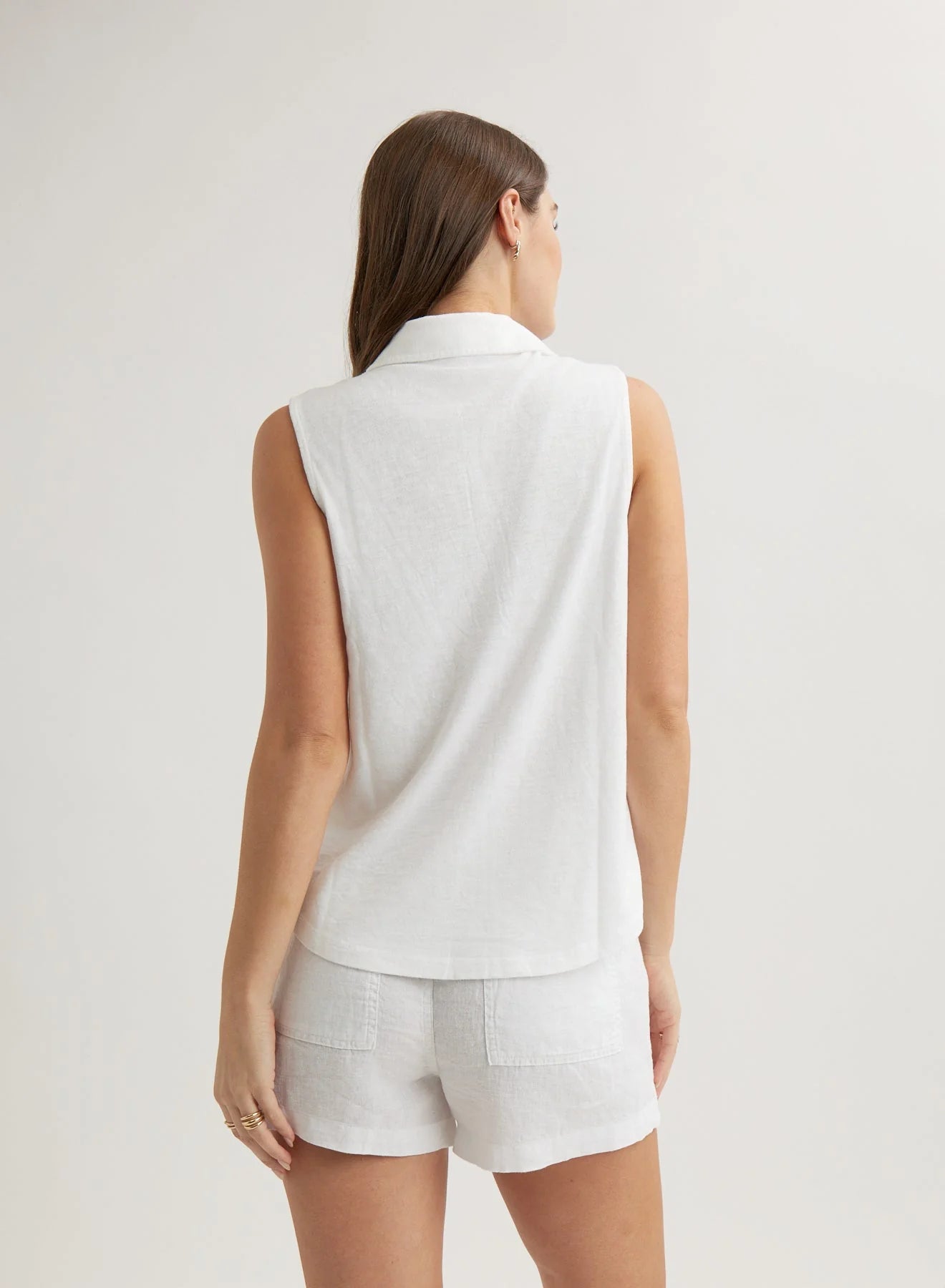 Bella Dahl Sleeveless Button Front Top