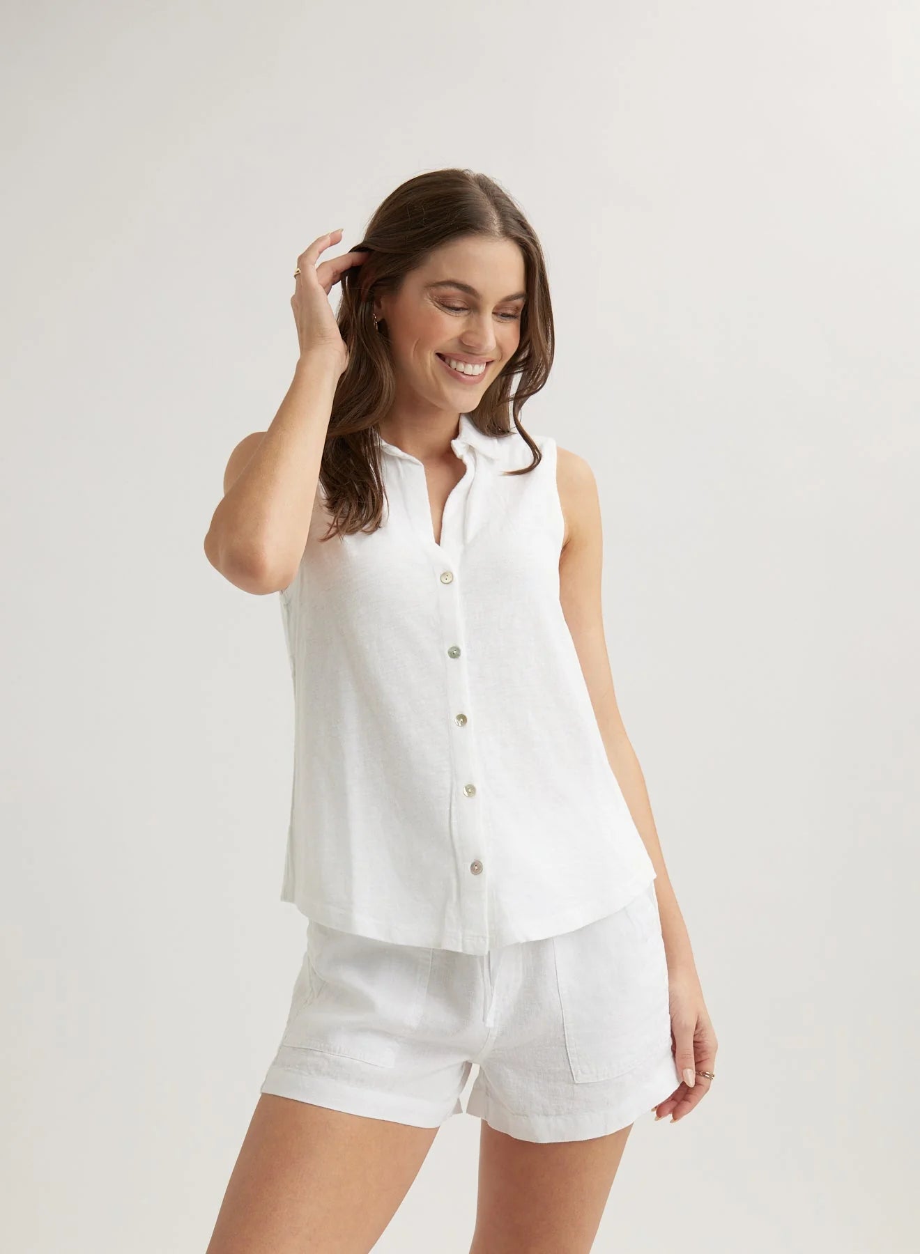 Bella Dahl Sleeveless Button Front Top