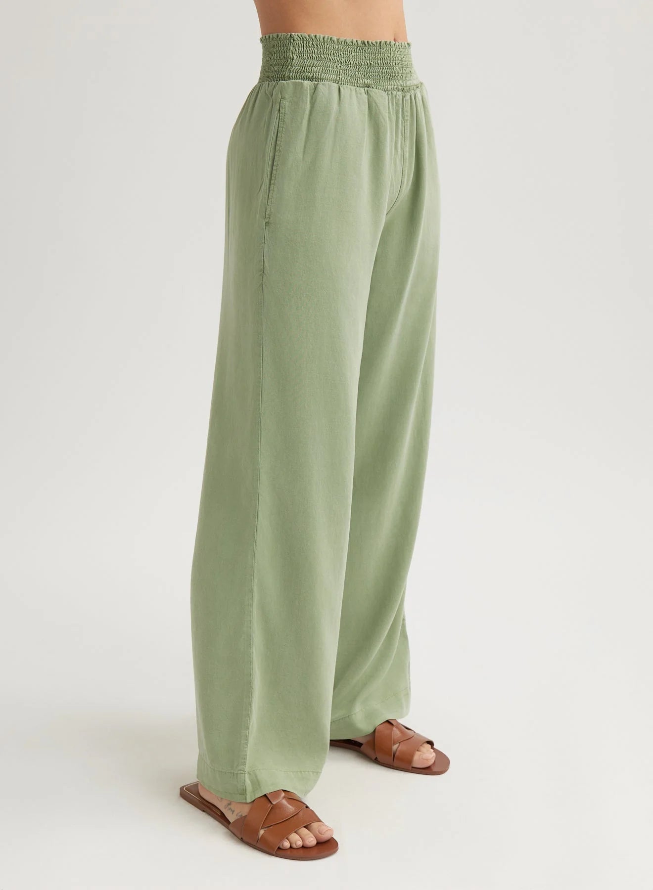 Bella Dahl Smocked Waist Wide Leg Pants