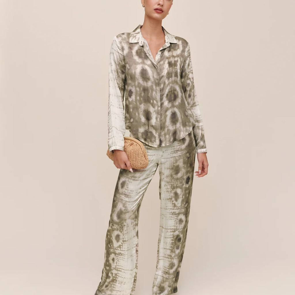 Bella Dahl Clean Hidden Placket Shirt