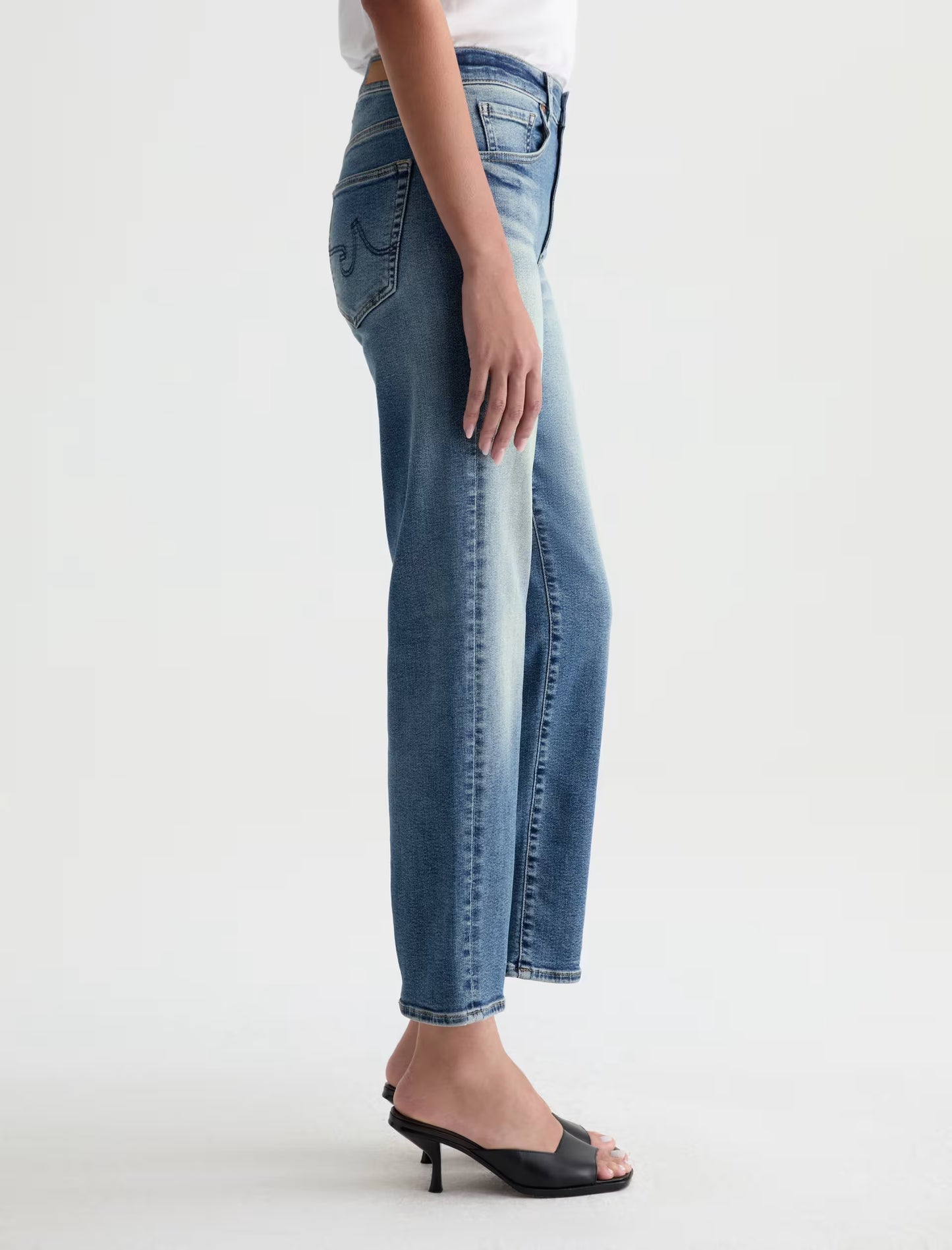 AG Brinley Crop Mid-Rise Straight Jean