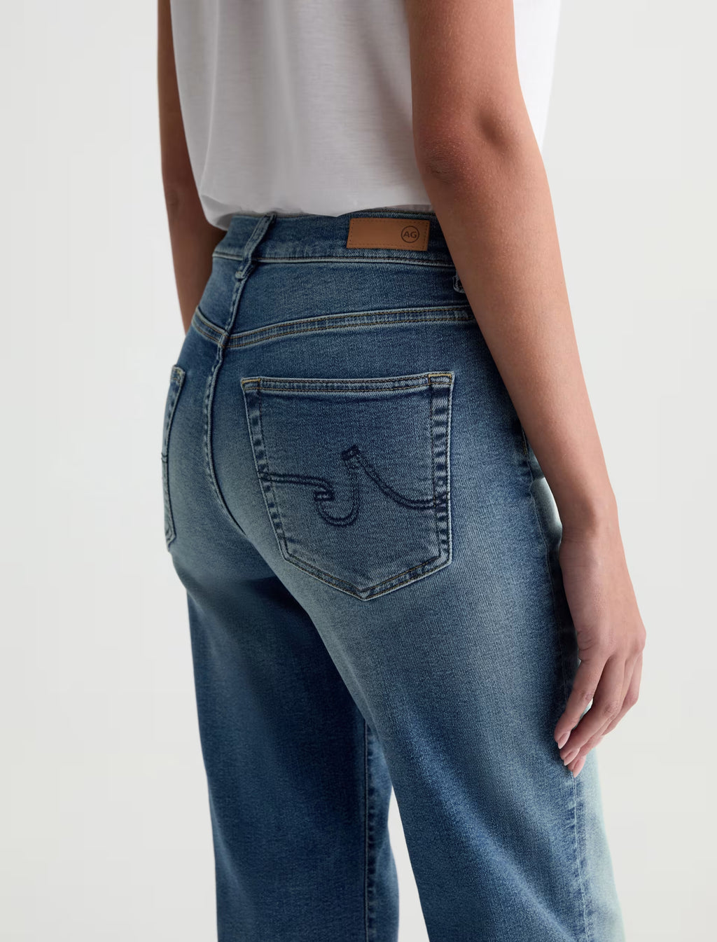 AG Brinley Crop Mid-Rise Straight Jean