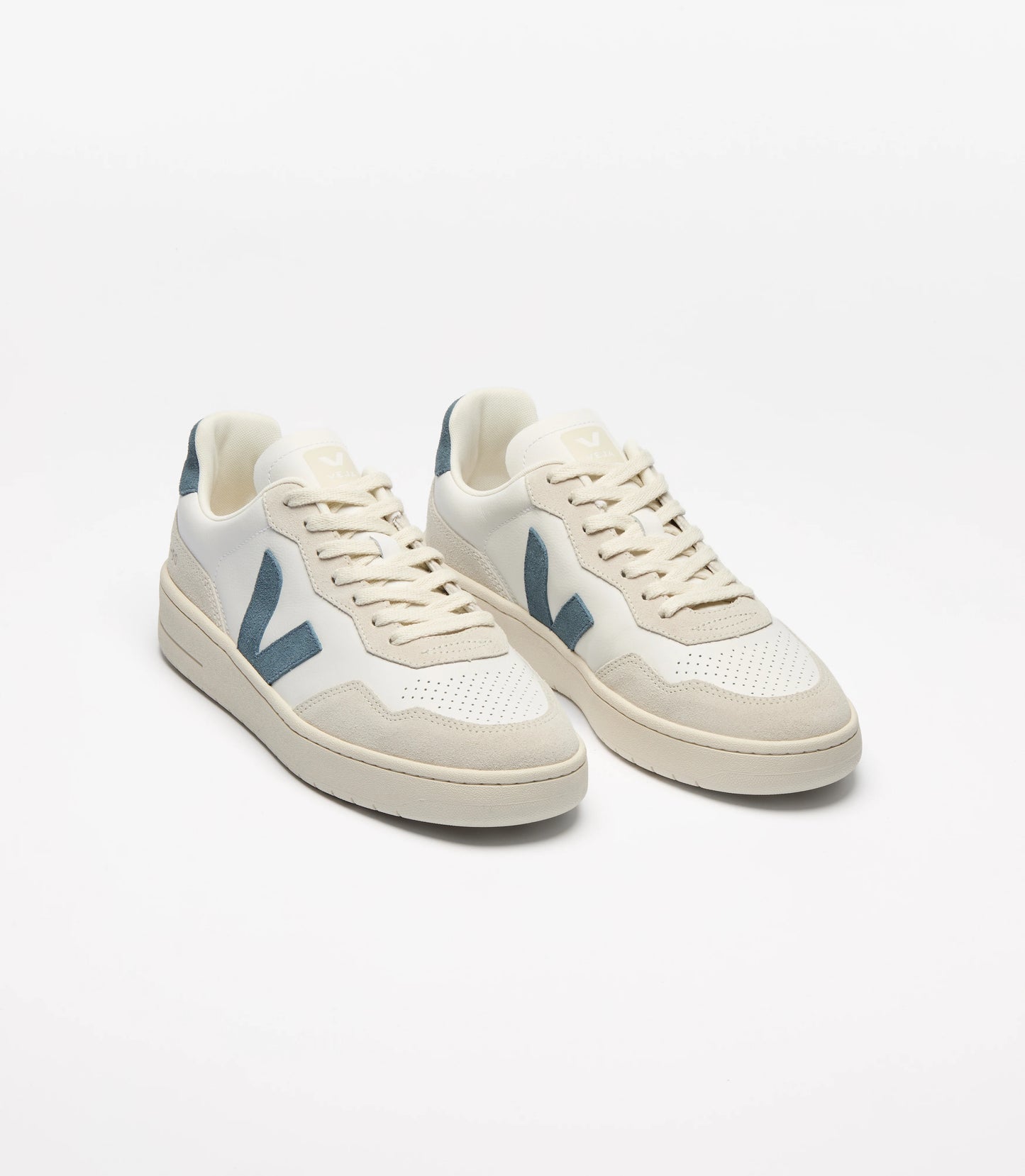 Veja V-90 Leather Sneaker