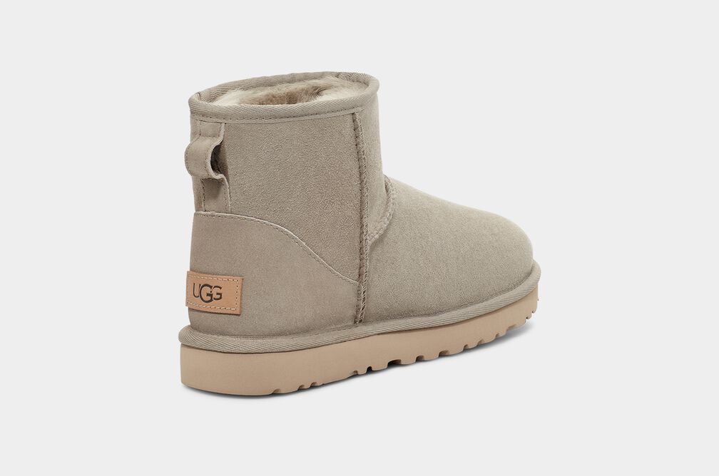 UGG® Women's Classic Mini II Boot