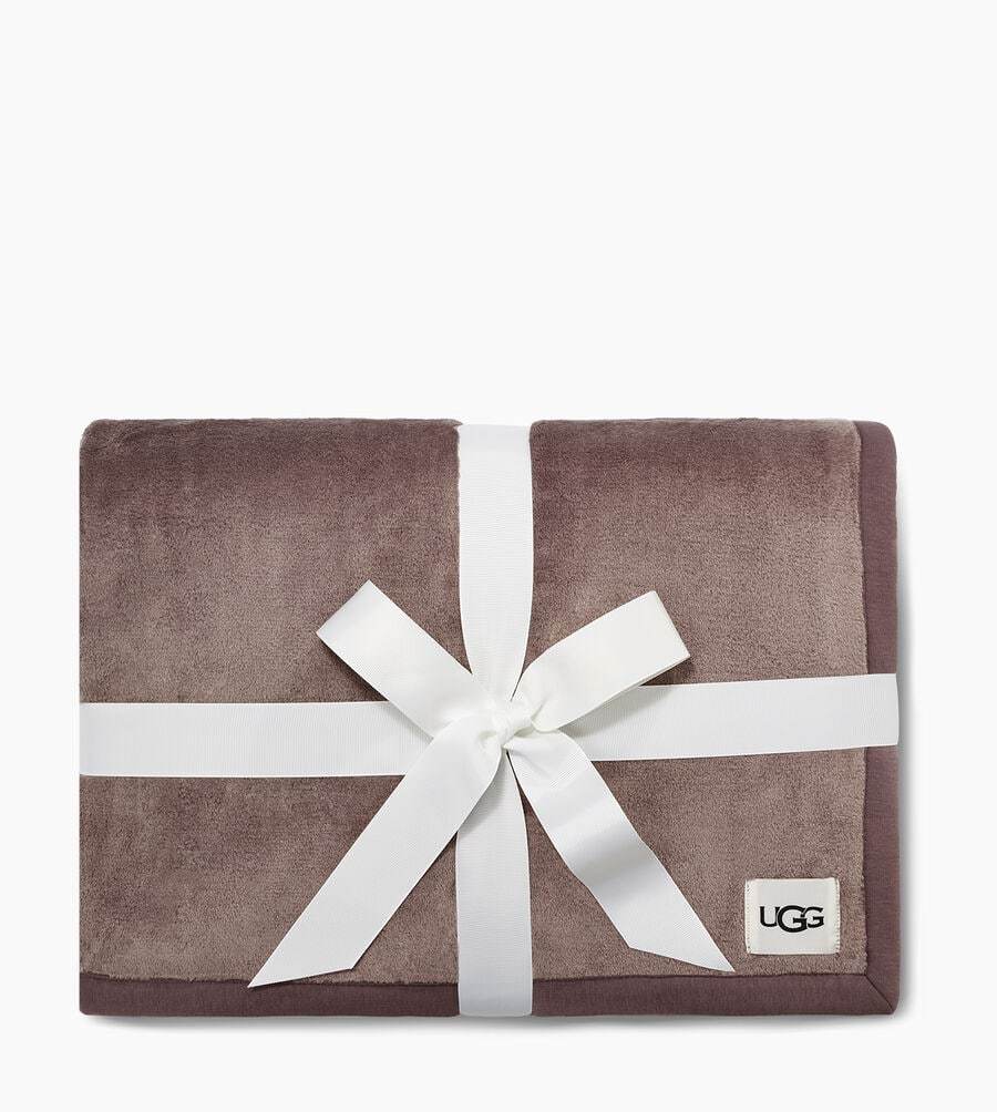 Ugg bella best sale throw blanket