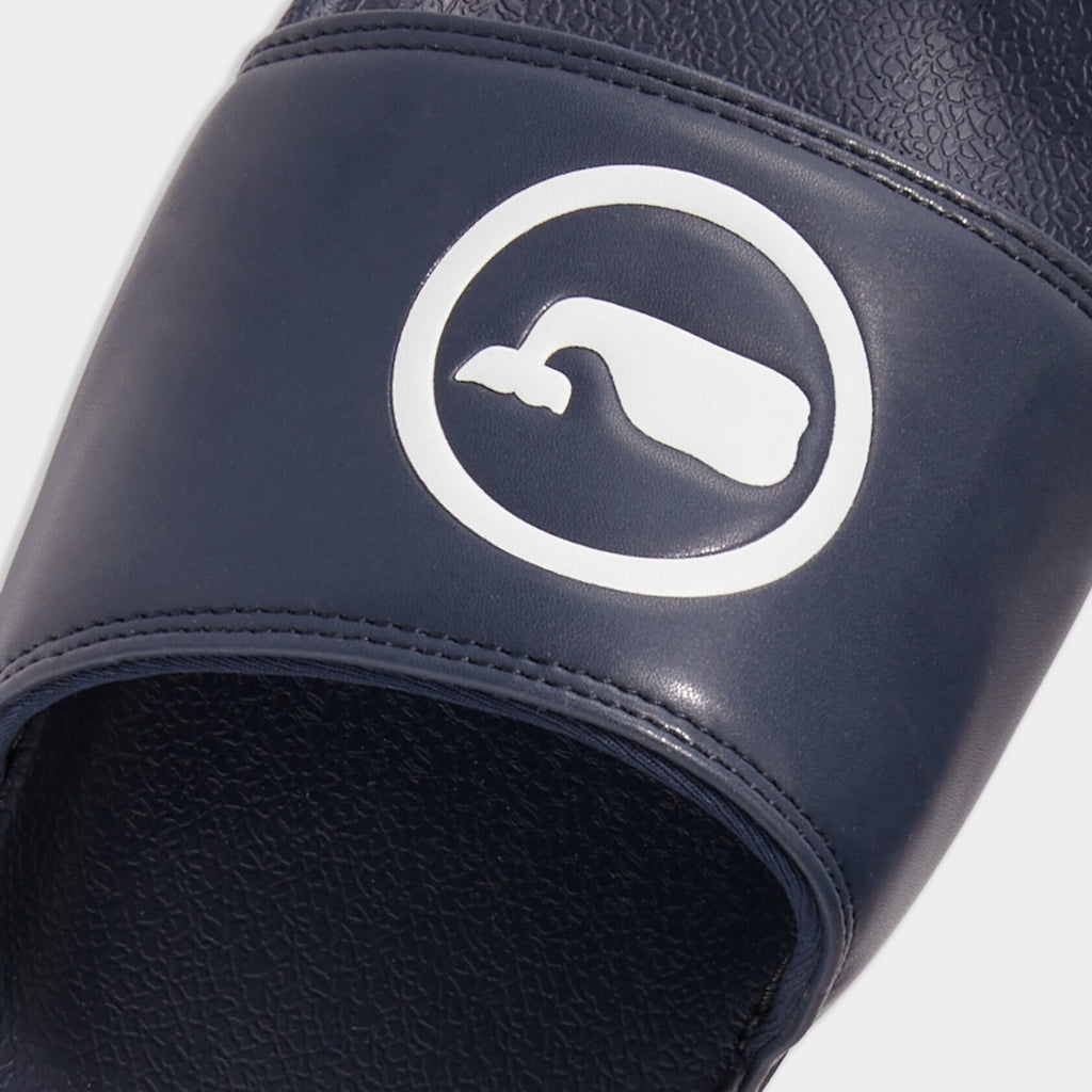Vineyard Vines Men's Whale Dot Pool Slide