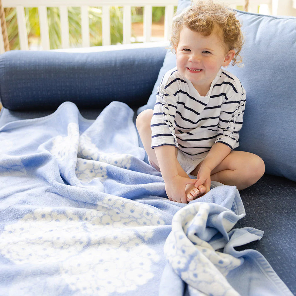 Chappy Wrap Hydrangeas Light Blue Blanket