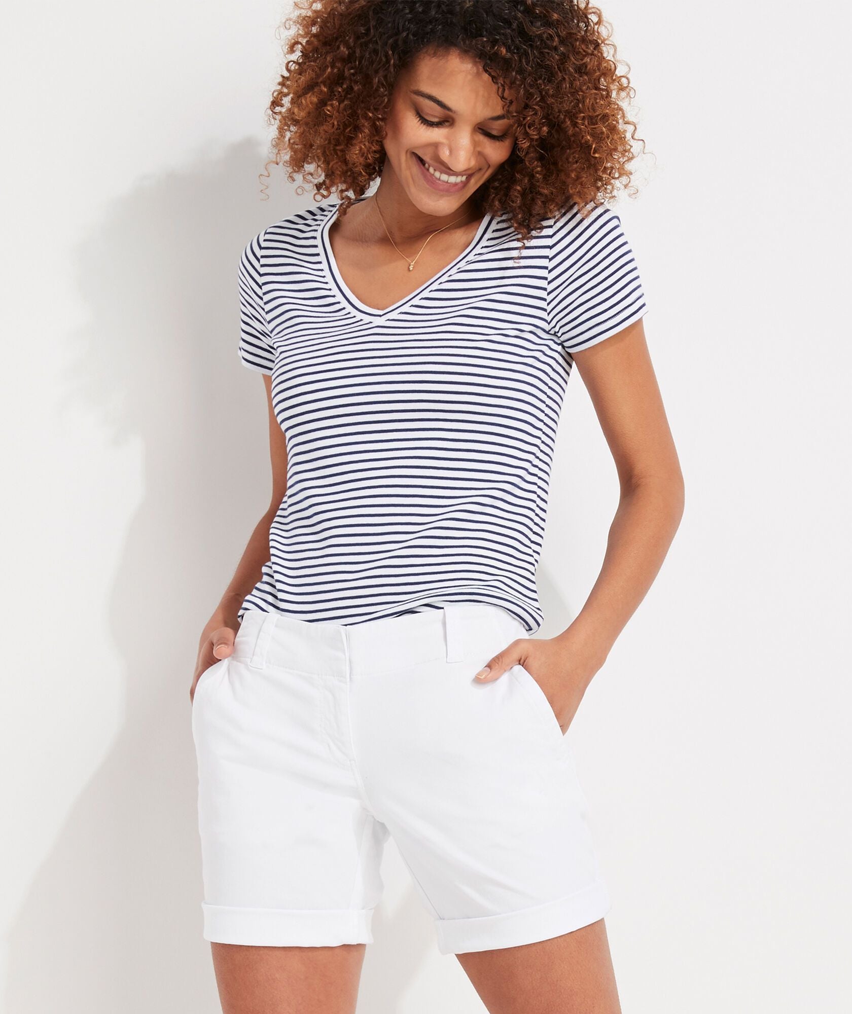 Vineyard Vines Women's 9 Inch Every Day Shorts