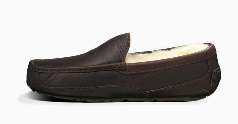 UGG® Men's Ascot Slipper