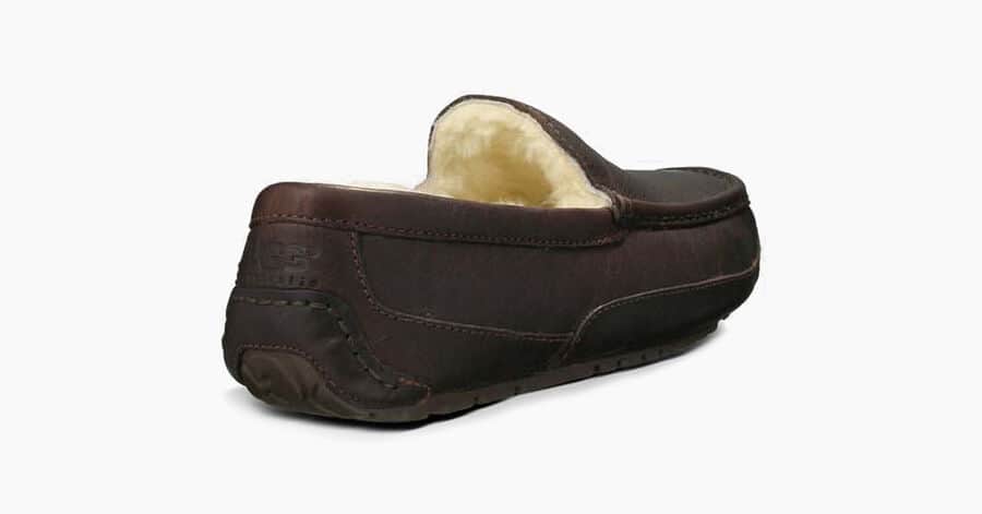 UGG® Men's Ascot Slipper